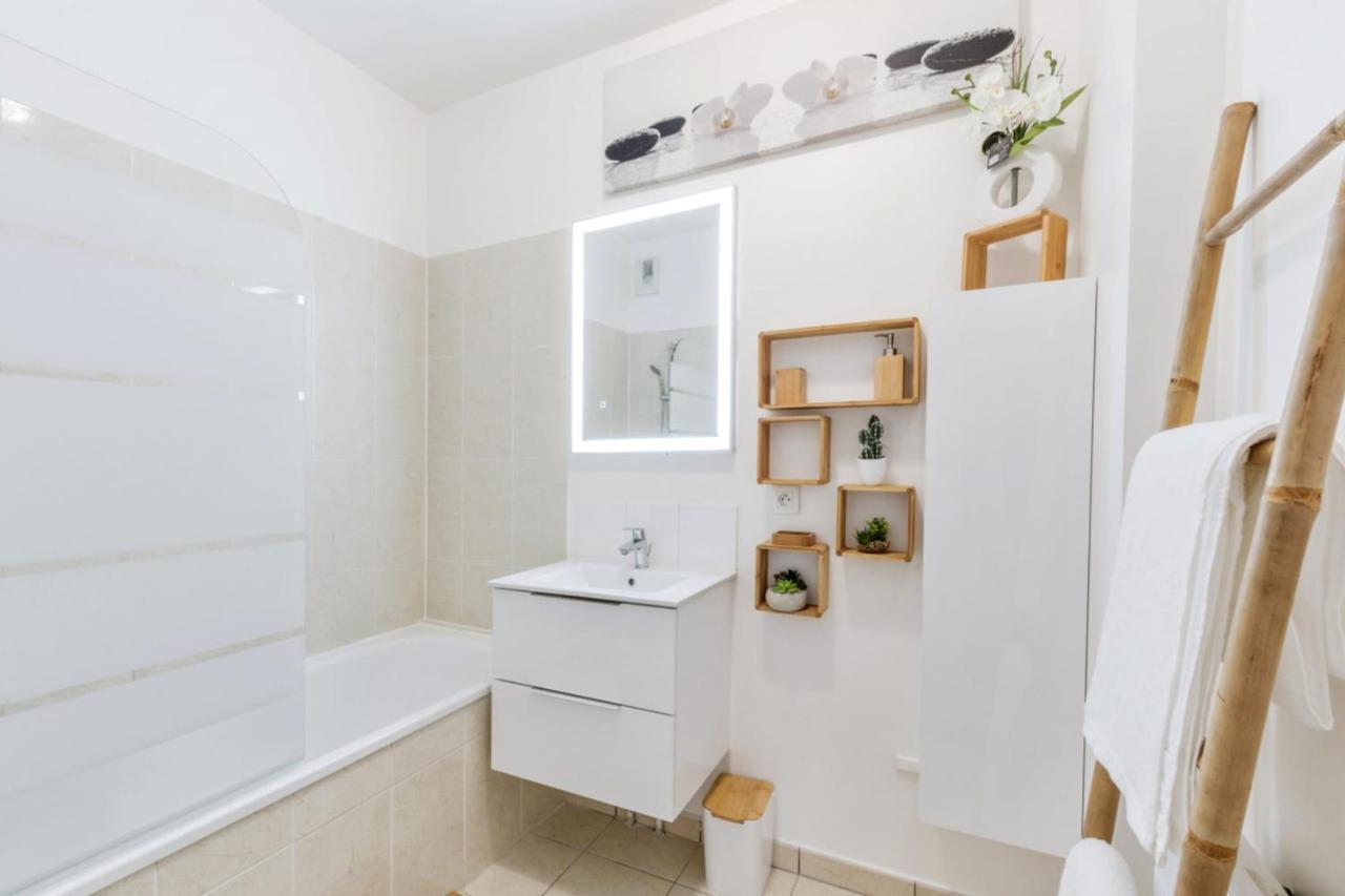Appartement Des Reves Bleus - Welkeys Montévrain Exteriér fotografie